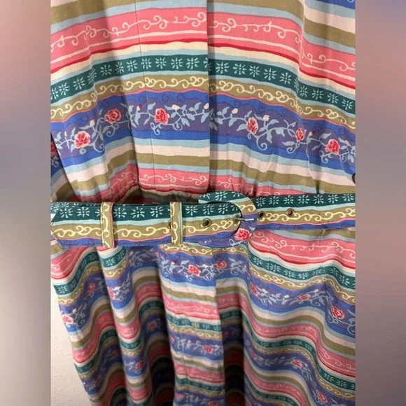 Vintage TALBOTS PETITES PURE silk STRIPED FLORAL BUTTONED Dress Size 8 w/ belt - Picture 4 of 7